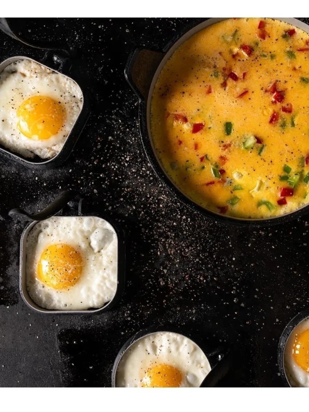 Blackstone Egg And Omelet Set, 3 Egg Squares & 3 Egg Rounds. 1 Round Omelet